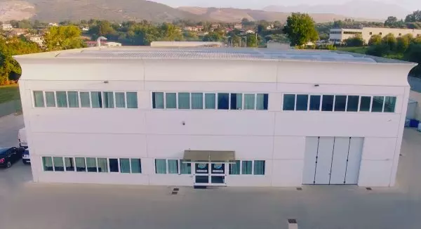 Serigraf2 foto aerea esterno